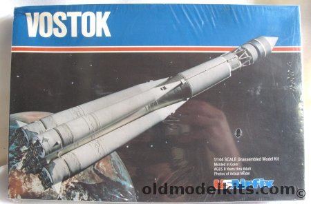 Airfix 1/144 Vostok - Sputnik - Soyuz Modified R7, 70080 plastic model kit